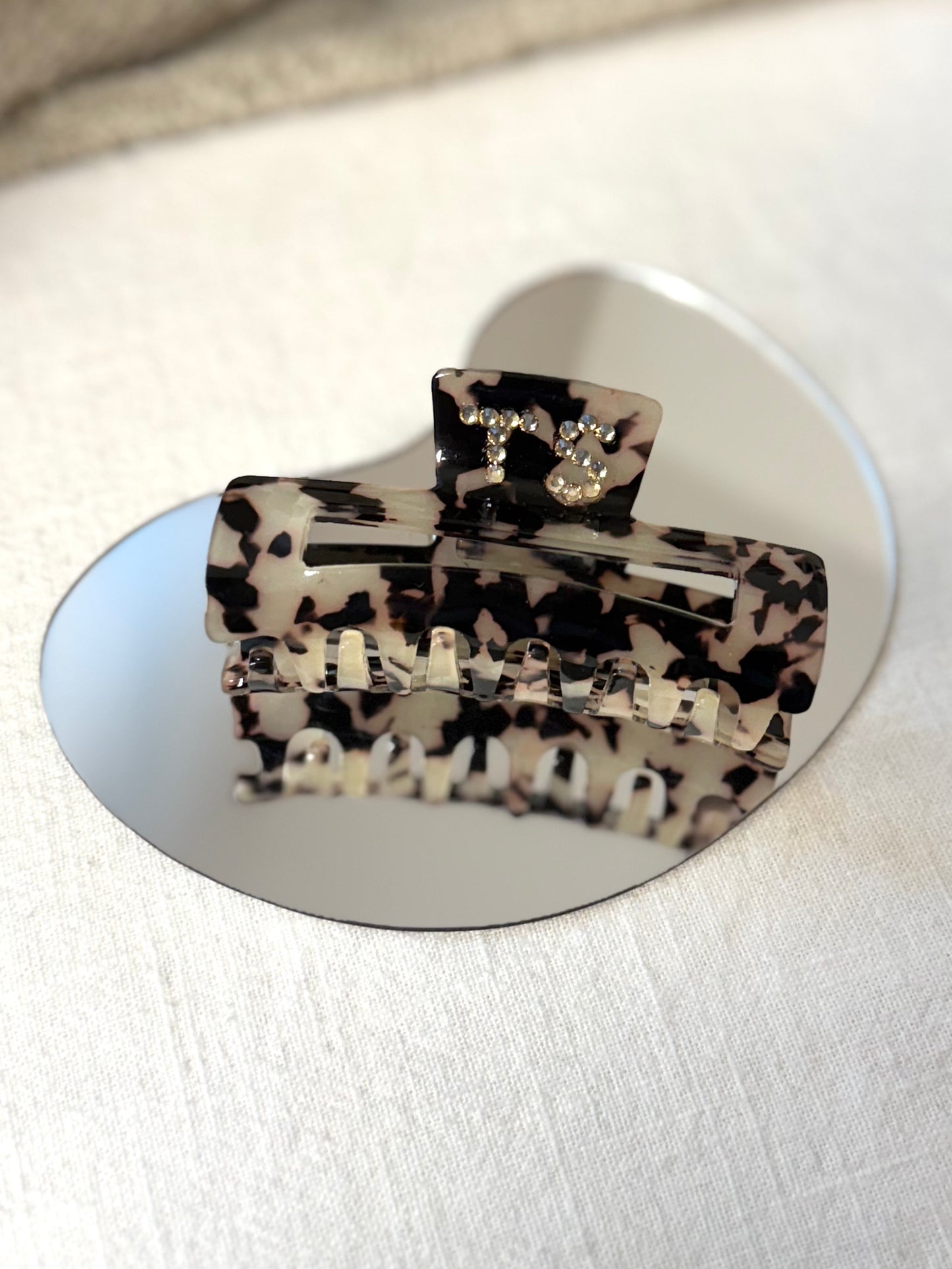 Personalisierte Haarklammer beige schwarz